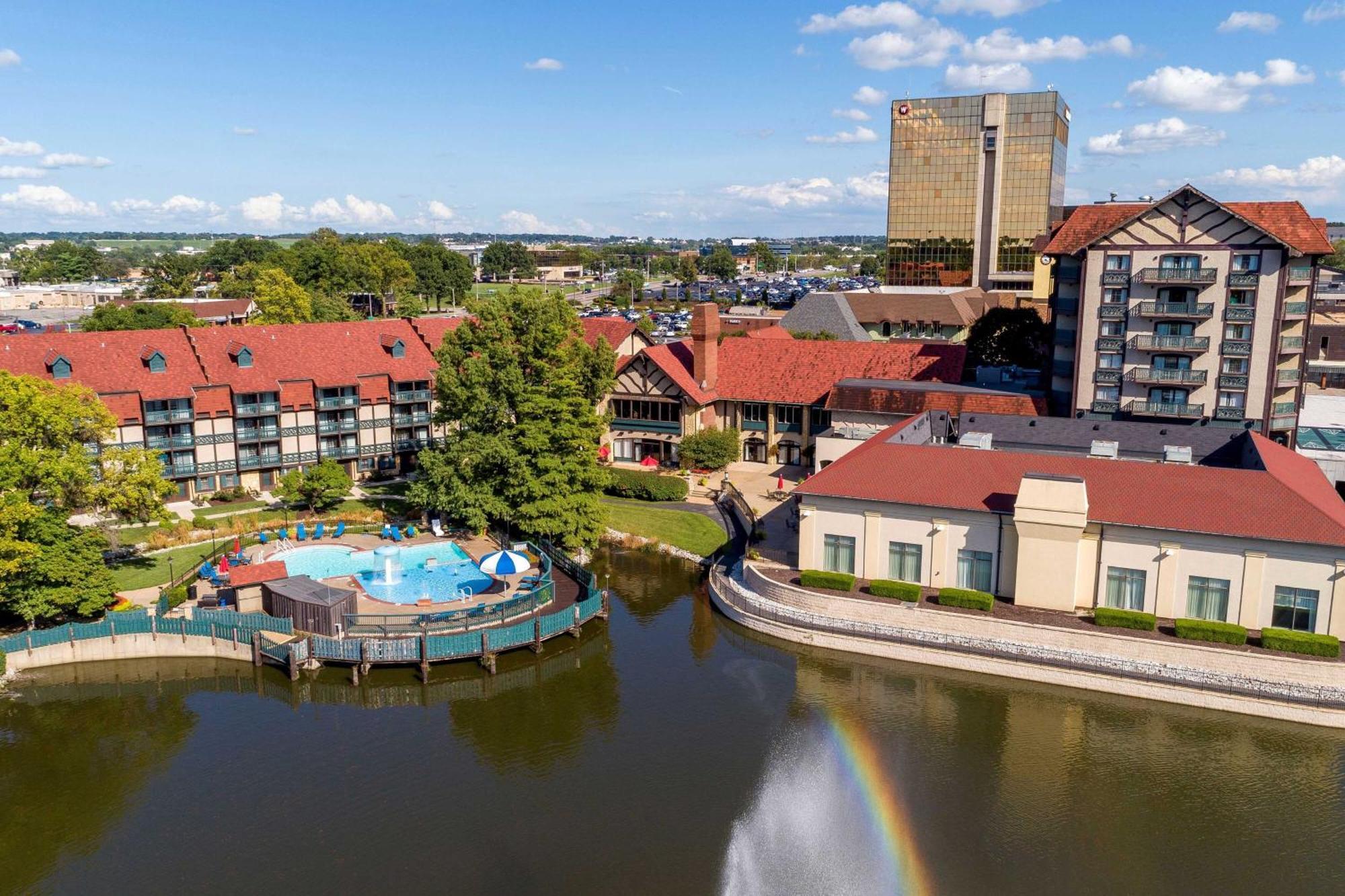 Sheraton Westport Lakeside Chalet Maryland Heights Exterior photo