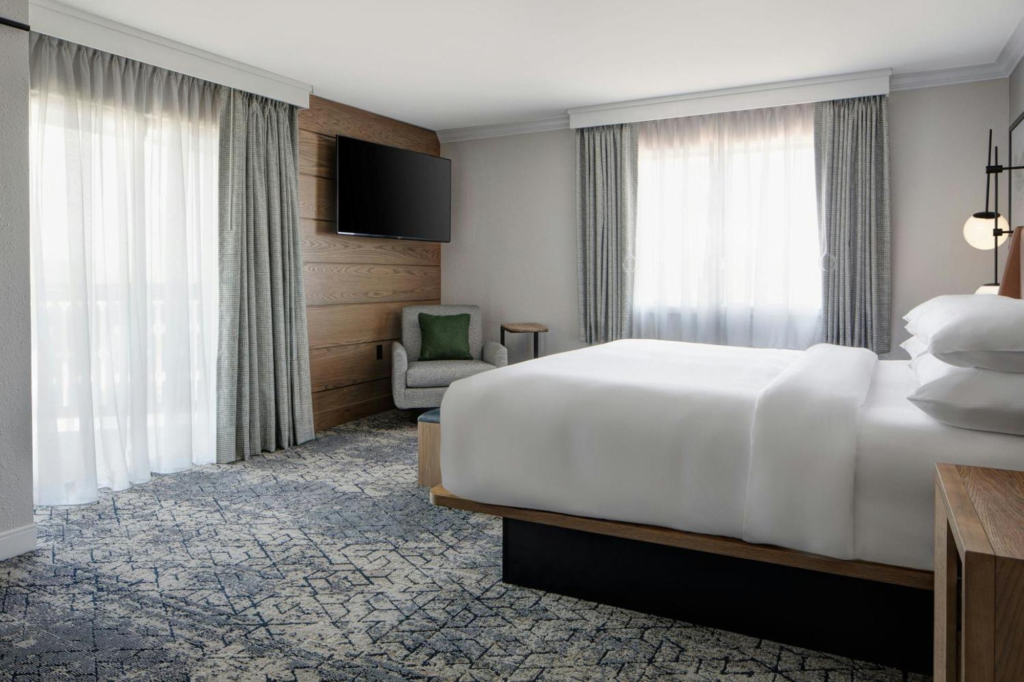Sheraton Westport Lakeside Chalet Maryland Heights Exterior photo